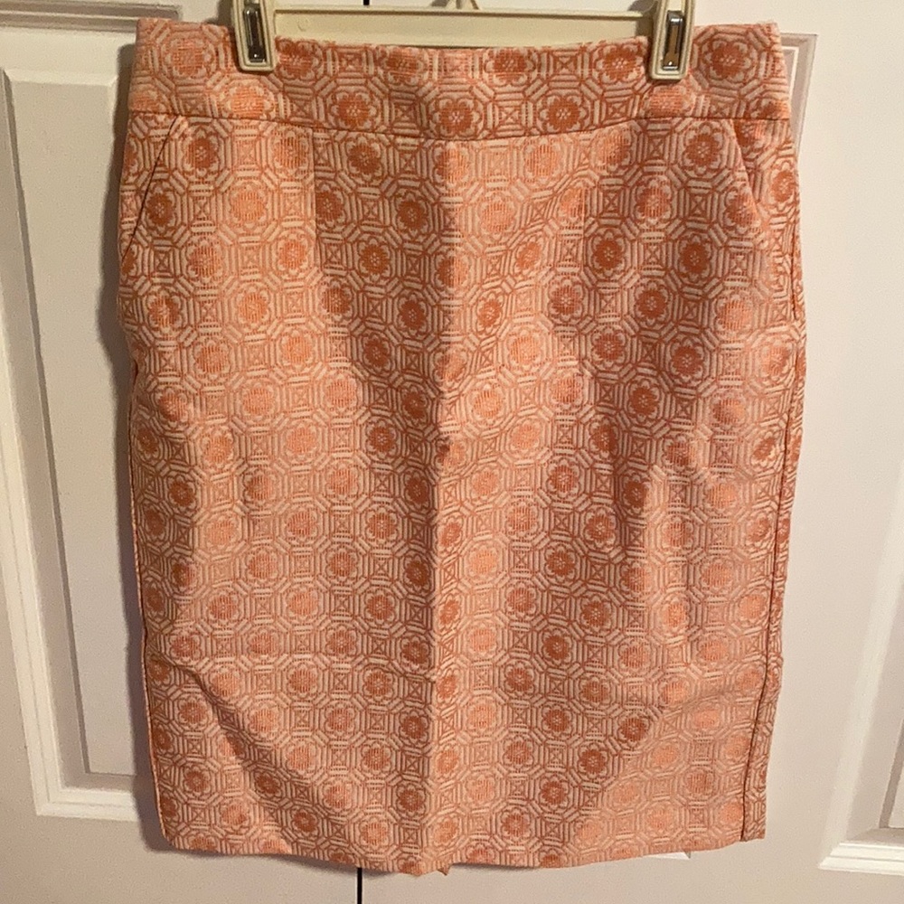 Brocade pencil skirt with pockets